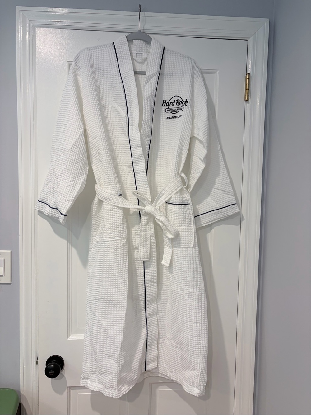 Hard Rock Hotel & Casino Atlantic City Waffle Spa Robe | White | Unisex | Belted